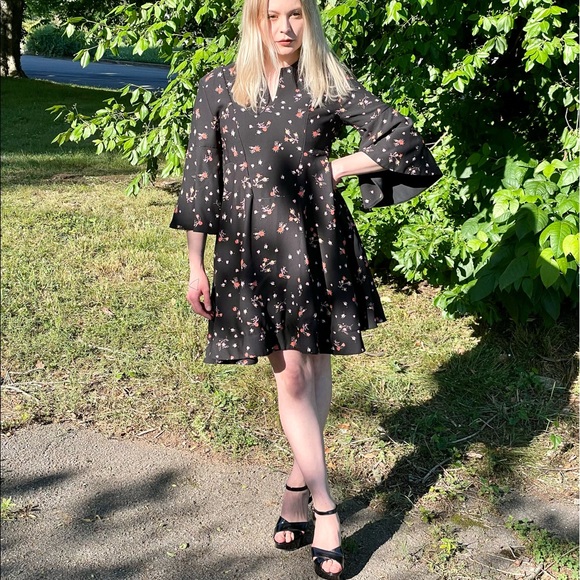 Carven Ditsy Floral Bell Sleeve Mini Dress - Picture 9 of 9